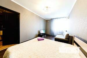 1-к квартира, посуточно, 48м2, 1/1 этаж